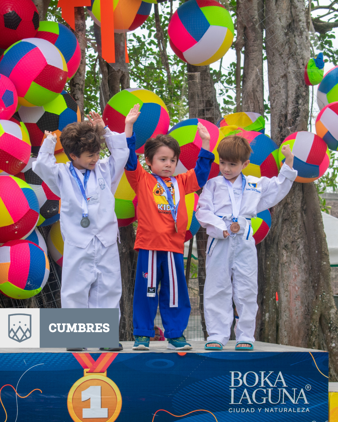 Alumnos de Cumbres Veracruz ganadores en competencia de Taekwondo