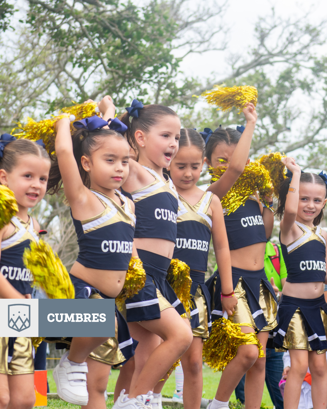 Alumnas porristas de primaria Cumbres Veracruz