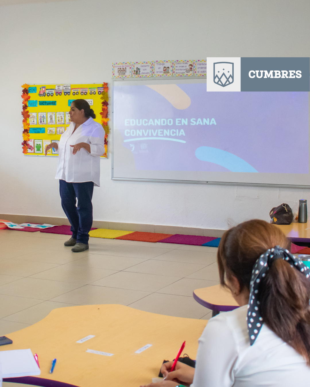 Maestra de Cumbres Veracruz en plática "Educación para la sana convivencia" de Pasos Para la Paz